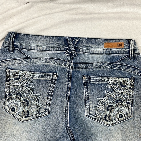 LEI Denim Shorts Size 7 - Picture 4 of 5